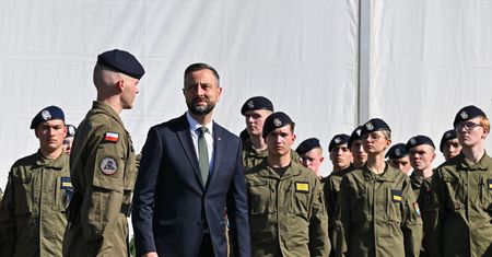 Szef MON zapowiada klasy z obsługi dronów. "Bardzo na was liczymy"