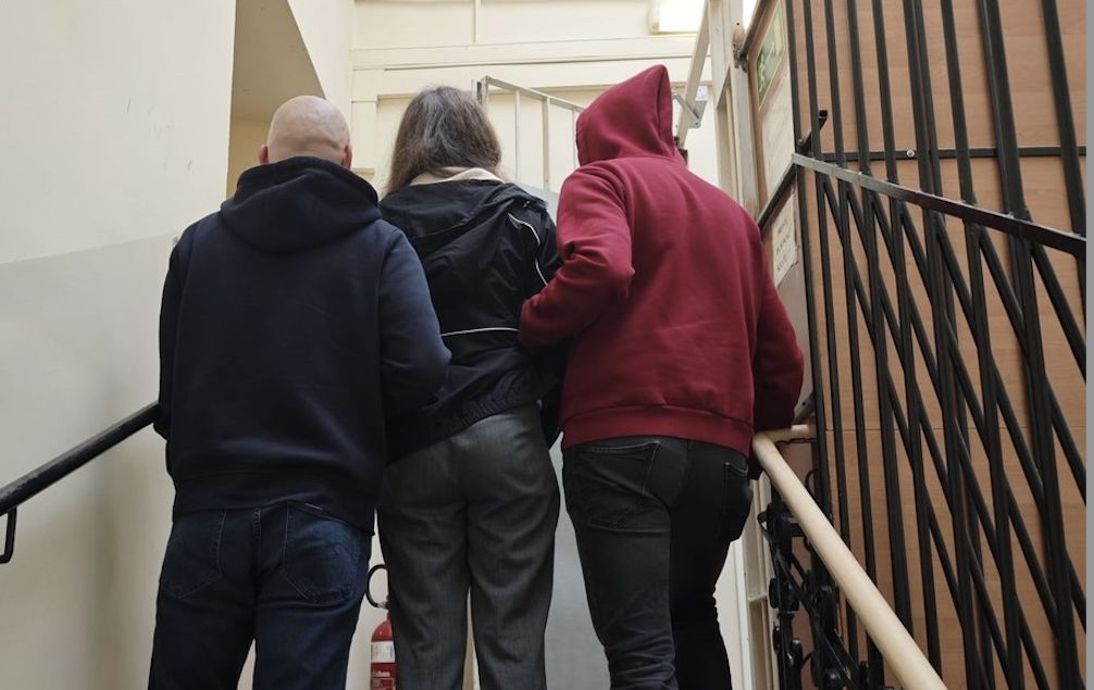 Dorwała się do kopert. Młoda para okradziona po weselu