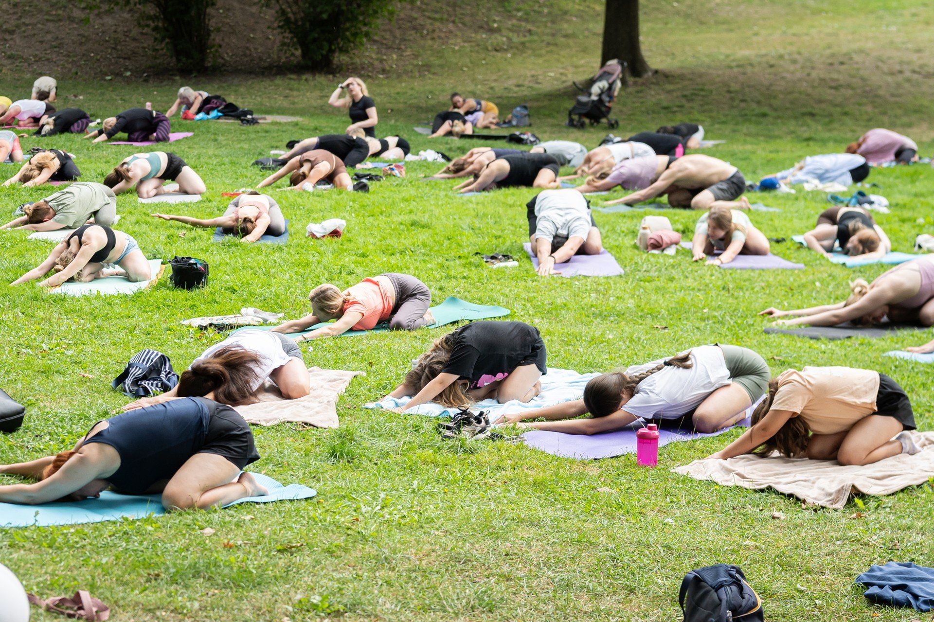Joga w ogrodach Branickich cieszy się dużą popularnością
