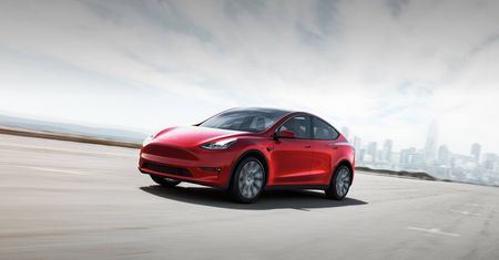 Tesla pokazała światu Model Y - oto co potrafi