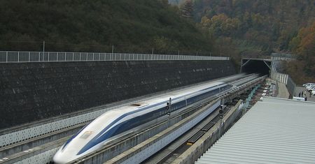 Sesja w Azji. Poznaliśmy ważne dane z Japonii