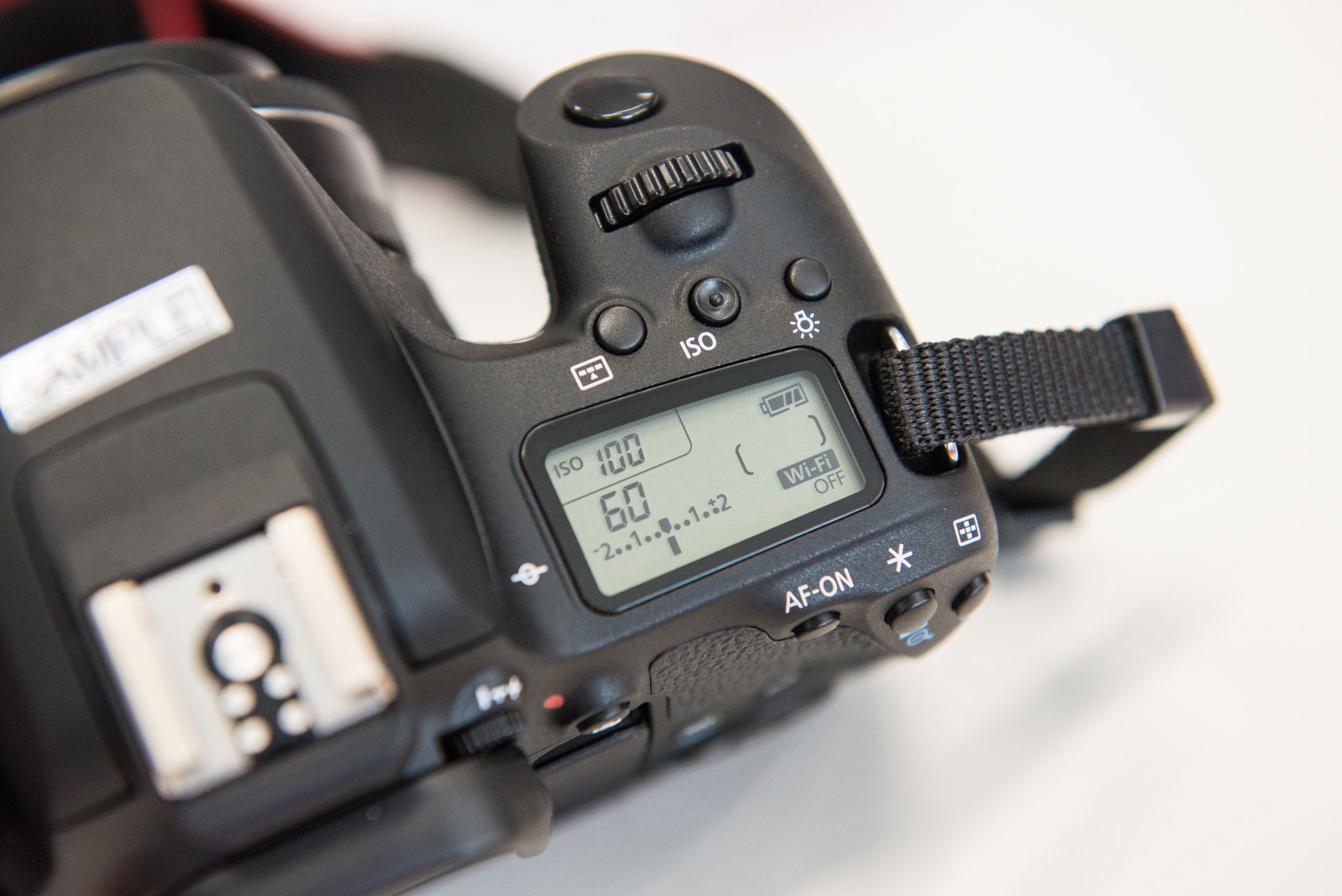 Canon EOS 77D i 800D w naszych rękach. Zobacz główne różnice i poznaj polskie ceny 9