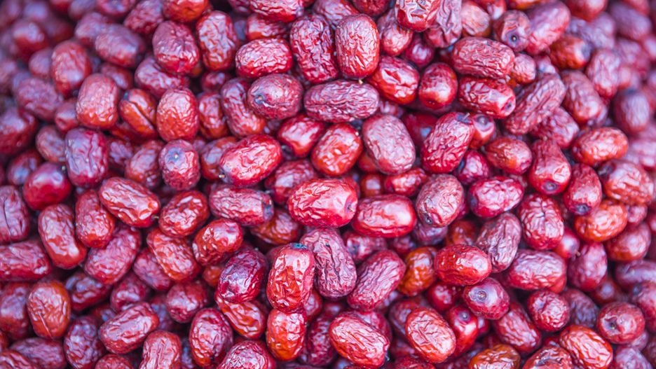 Nazywa się go "polską cytryną". Pomoże w przeziębieniu i obniży ciśnienie