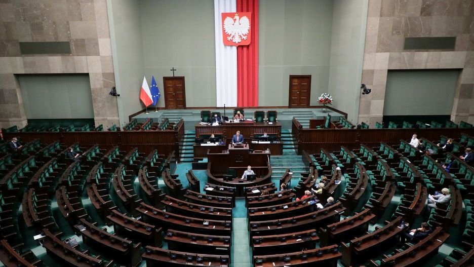 Rozłam w PiS. Kto jak głosował nad "lex Kaczyński"? 