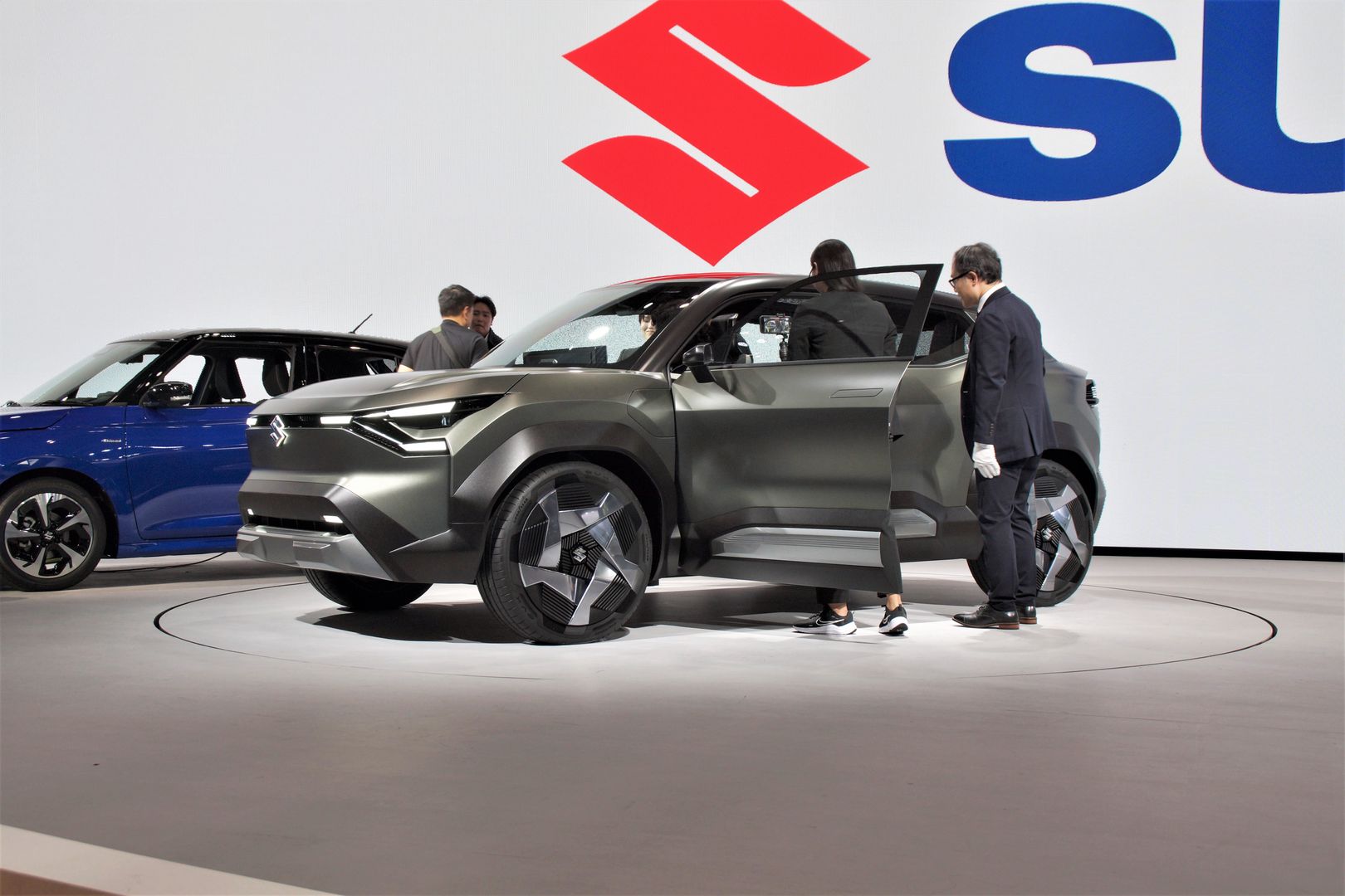 Suzuki eVX Concept 