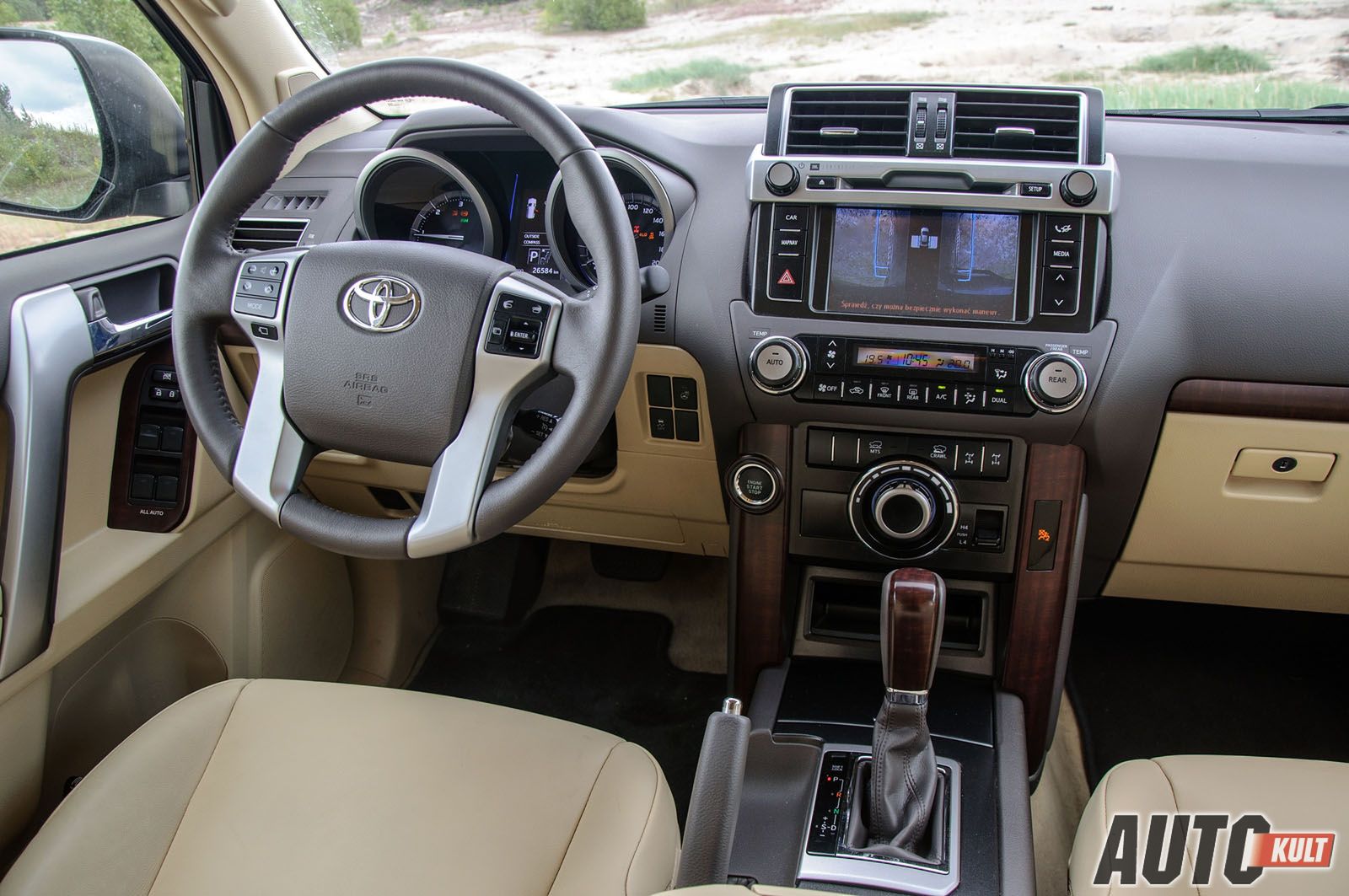 Toyota Land Cruiser 150 3,0 D4D A/T Invincible - test [galeria zdjęć] 15