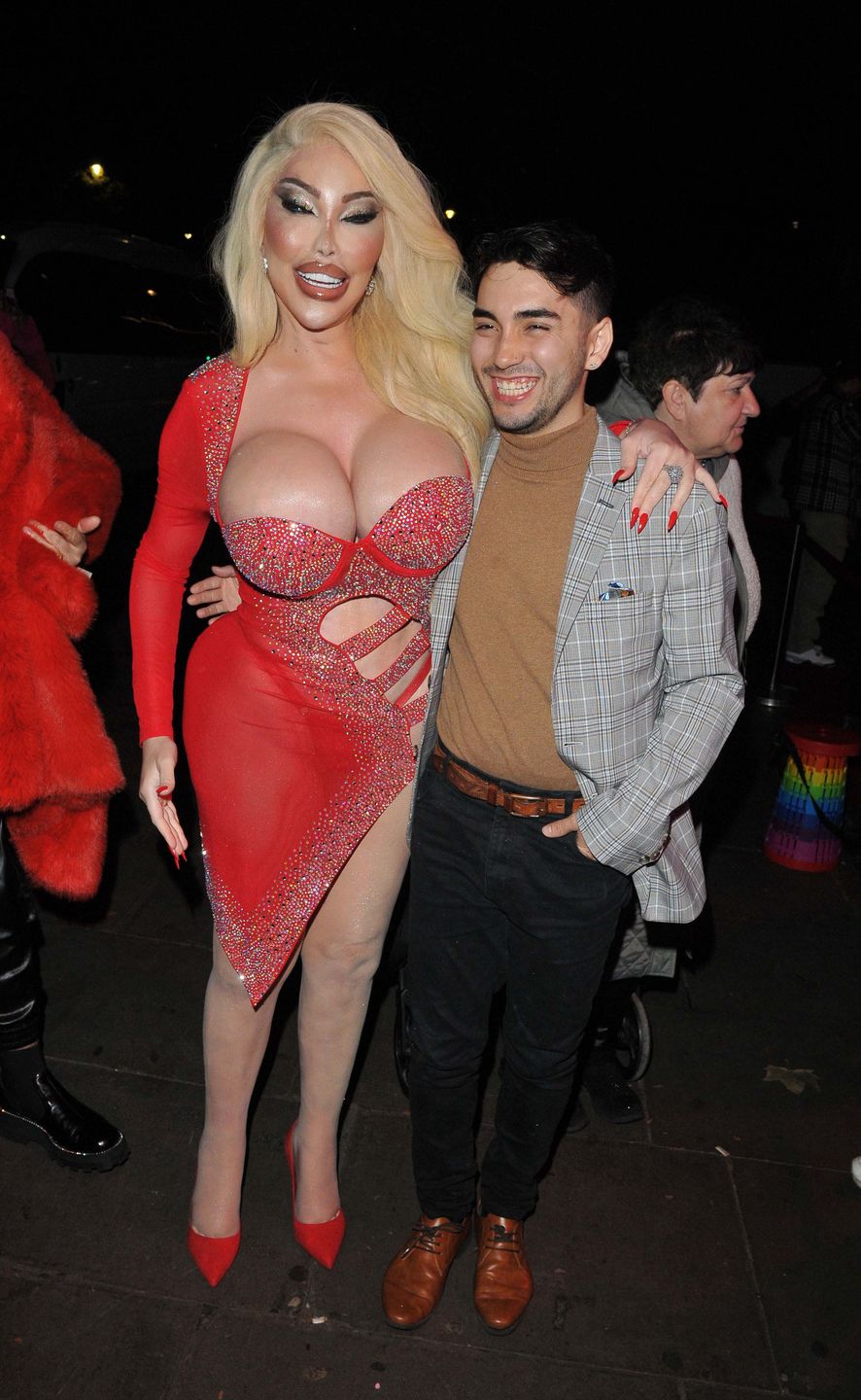 Jessica Alves na imprezie