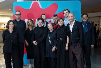 Premiera opery „Głos Potwora”. Znane osoby ze świata filmu, teatru i sztuki na czerwonym dywanie w Poznaniu. Zobacz, jak wyglądają