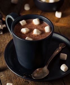 Jak zrobić gorącą czekoladę? Doskonały pomysł na chłodne jesienne wieczory