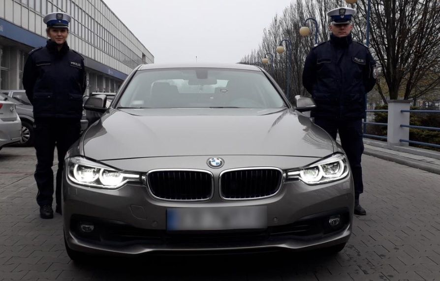 Nieoznakowane BMW małopolskiej drogówki