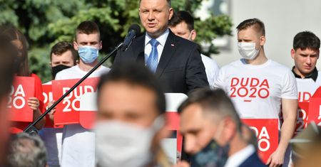Wybory prezydenckie 2020. Nowy sondaż TVP. Andrzej Duda z niewielką przewagą