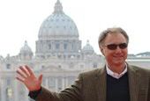 Dan Brown chciałby spotkać się z papieżem