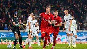 Nieudana pogoń VfL Wolfsburg. Grabara wściekał się na kolegów