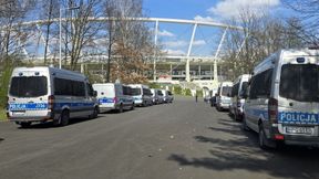 "Naruszenie strefy powietrznej". Policja wydała komunikat po meczu Ruch - Legia