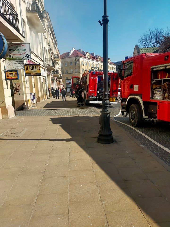 Pożar lokalu w kamienicy przy ul. Narutowicza