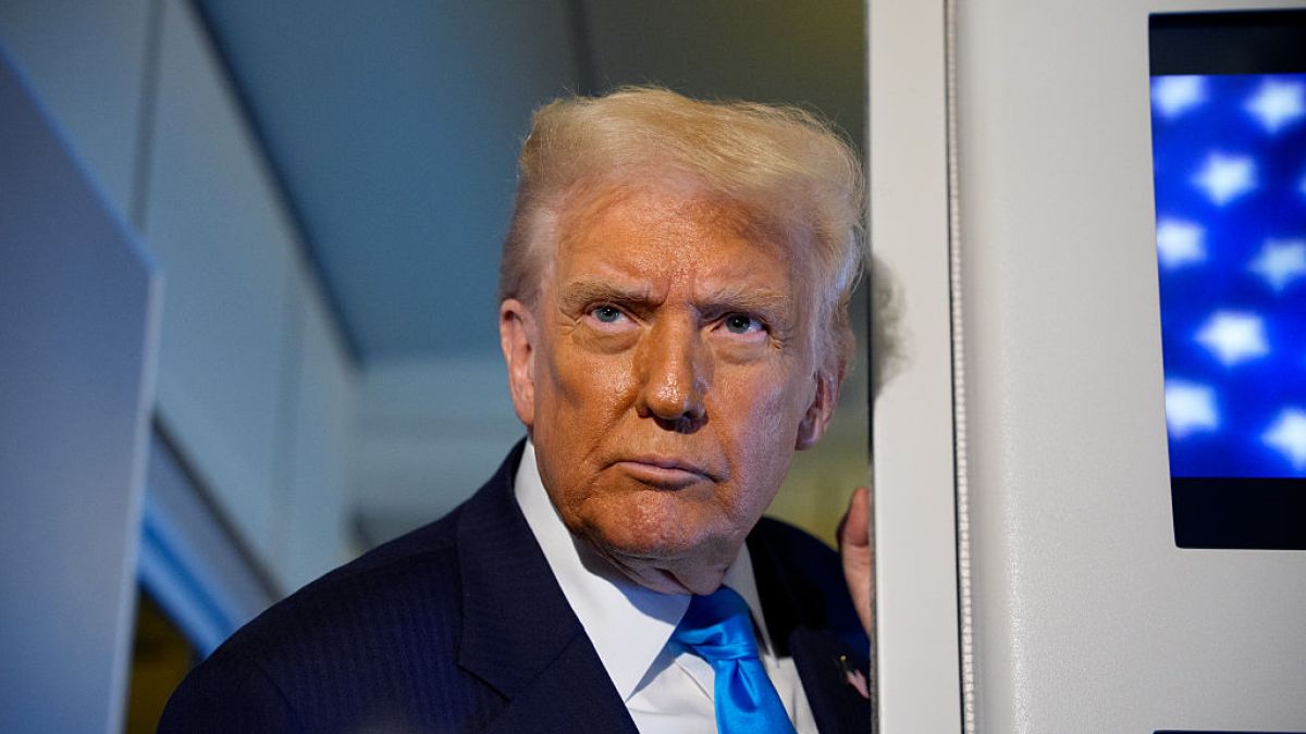 Trump zwrócił się do kontrolerów lotów