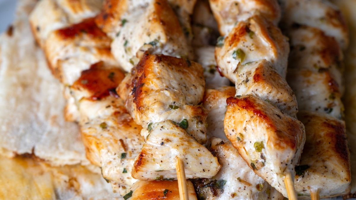 Souvlaki – greckie szaszłyki z kurczaka