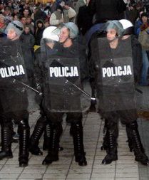 Więcej policjantów na ulice