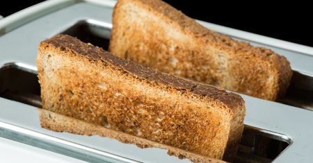 Opiekany chleb białkowy (zawiera gluten)