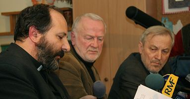 "Ujawnić księży, którzy współpracowali z SB"