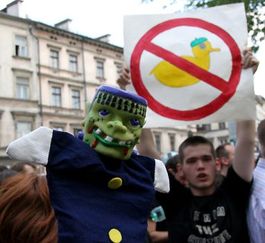 Pikiety przeciw Giertychowi w całej Polsce