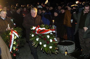 Wałęsa apeluje o dialog i zgodę