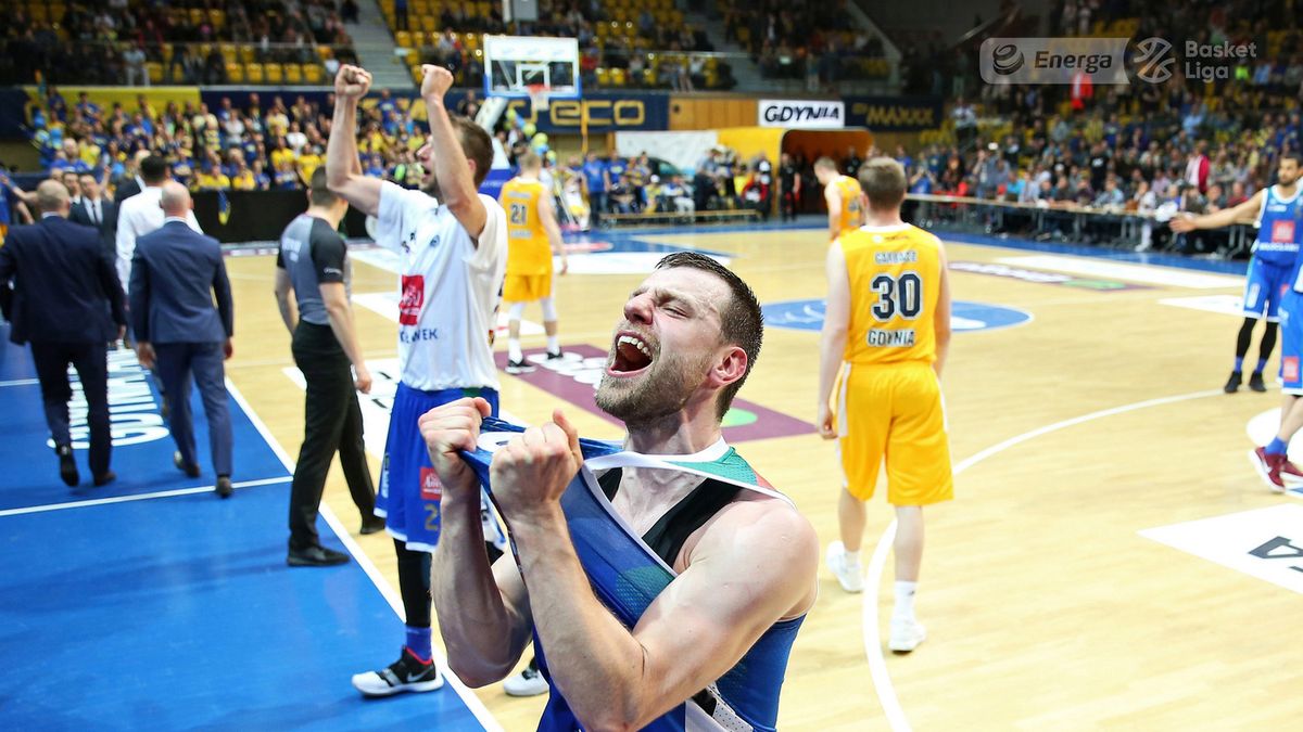Materiały prasowe / Andrzej Romański / Energa Basket Liga / Na zdjęciu: Kamil Łączyński