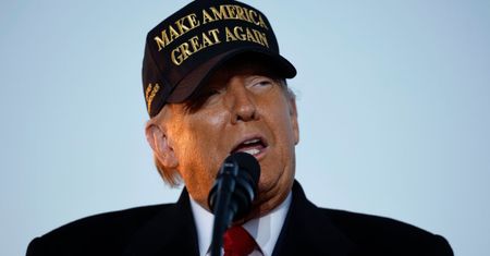 Donald Trump zagłosował na Florydzie. "Czuję się bardzo pewny"