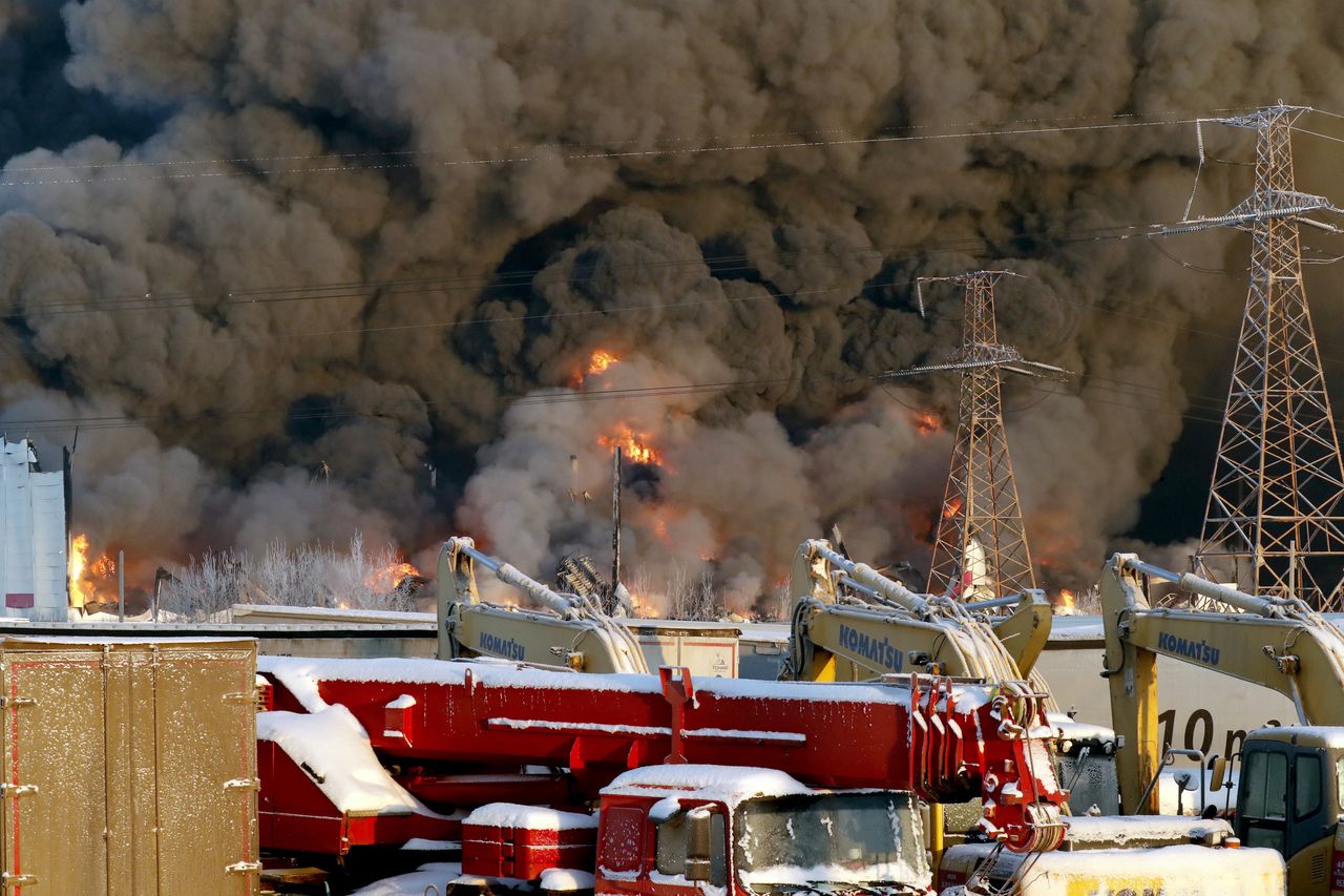 Warehouse fire at the Wildberries company in Petersburg