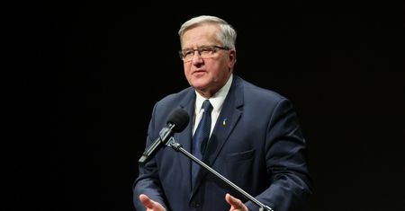 Komorowski ostro o konflikcie prezydent i rządu. "Przejaw patologii"