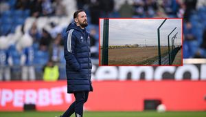 To nie jest fotomontaż. Na takim boisku Raków zagra w pucharze