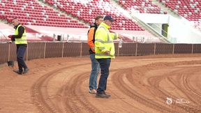 Układanie toru żużlowego na PGE Narodowym. Już w sobotę Orlen FIM SGP of Poland - Warsaw!