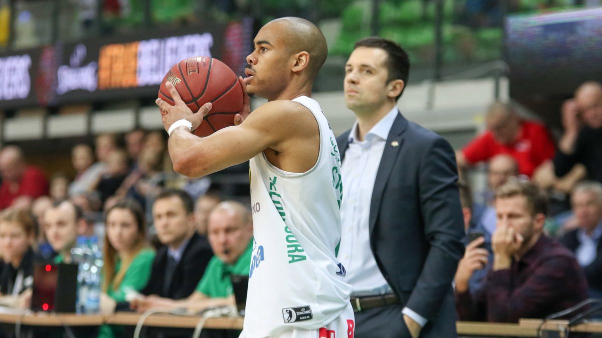 WP SportoweFakty / Artur Lawrenc / Na zdjęciu: Starks i trener Jovović