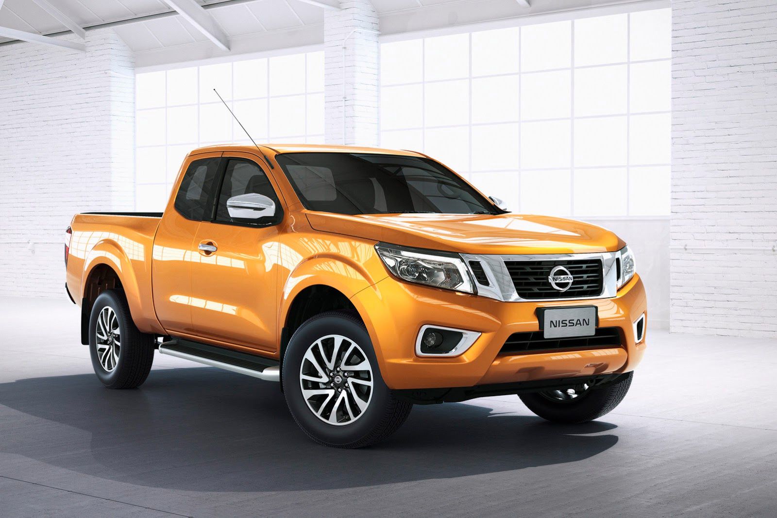 Nowy Nissan Navara - obszerna galeria producenta 13