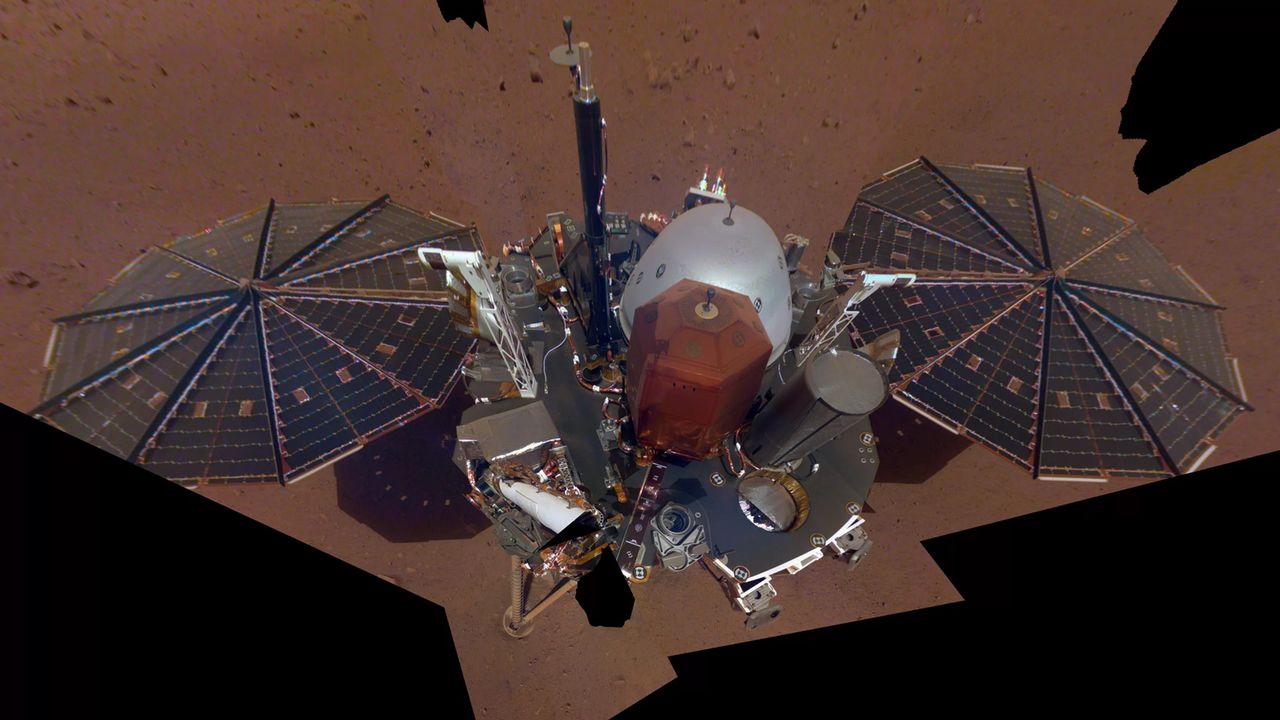 Sonda InSight zrobiła sobie pierwsze selfie na Marsie