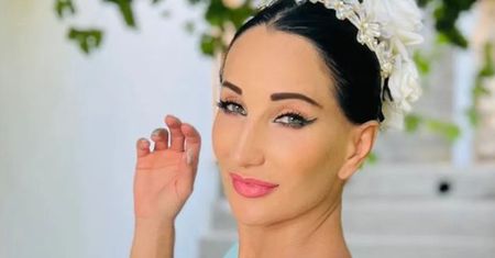 Justyna Steczkowska pręży się w koronkowej bieliźnie. "Lato, wróć..."