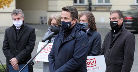 Budżet UE. Rafał Trzaskowski: stracimy 30 mld euro