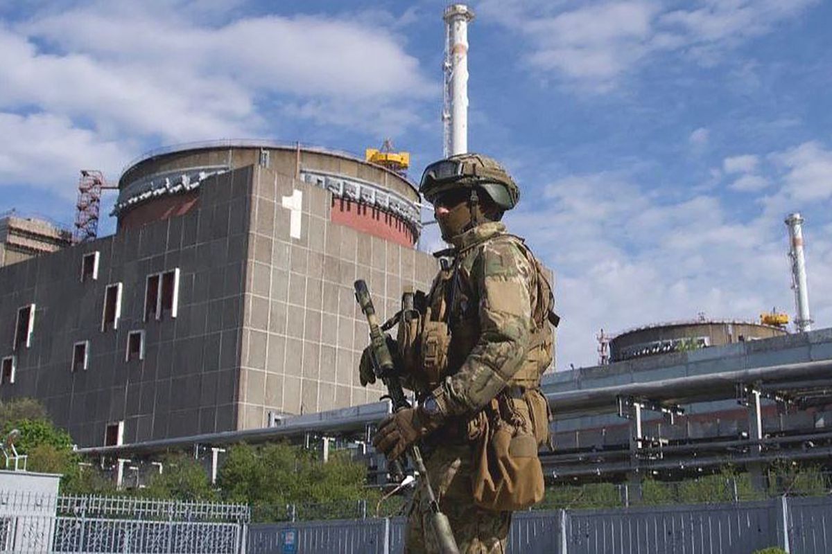 Rosjanie grożą wysadzeniem w powietrze elektrowni atomowej w Zaporożu