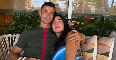 Kulisy nadchodzącego ślubu Ronaldo i Georginy wychodzą na jaw! Wśród gości DWIE NIENAWIDZĄCE SIĘ GWIAZDY. Będzie się działo?