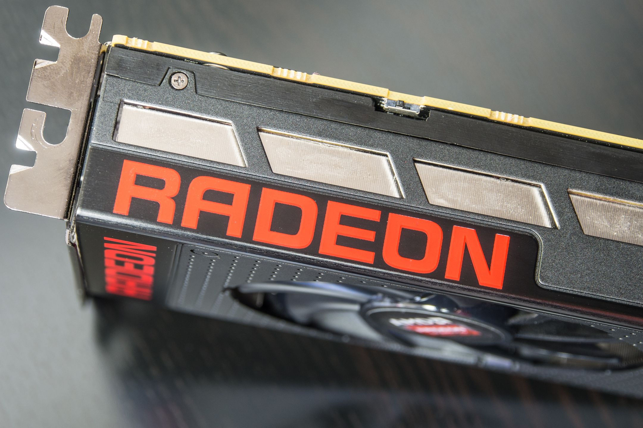 AMD Radeon R9 Nano 4 GB – test małej karty o wielkich możliwościach 31