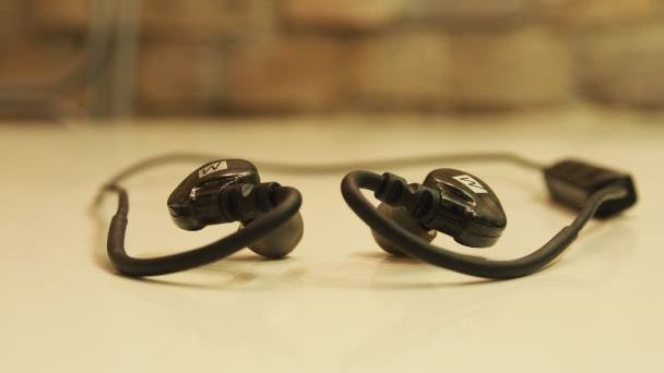 Test MEE X6 Plus: niedrogich słuchawek, które sprawdzą się w siłowni 1