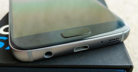 Samsung Galaxy S8 jednak ze złączem minijack, podłączycie stare słuchawki