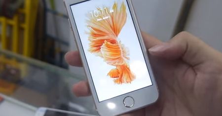 Wygląda jak iPhone, pochodzi z Chin i kosztuje tylko 140 zł