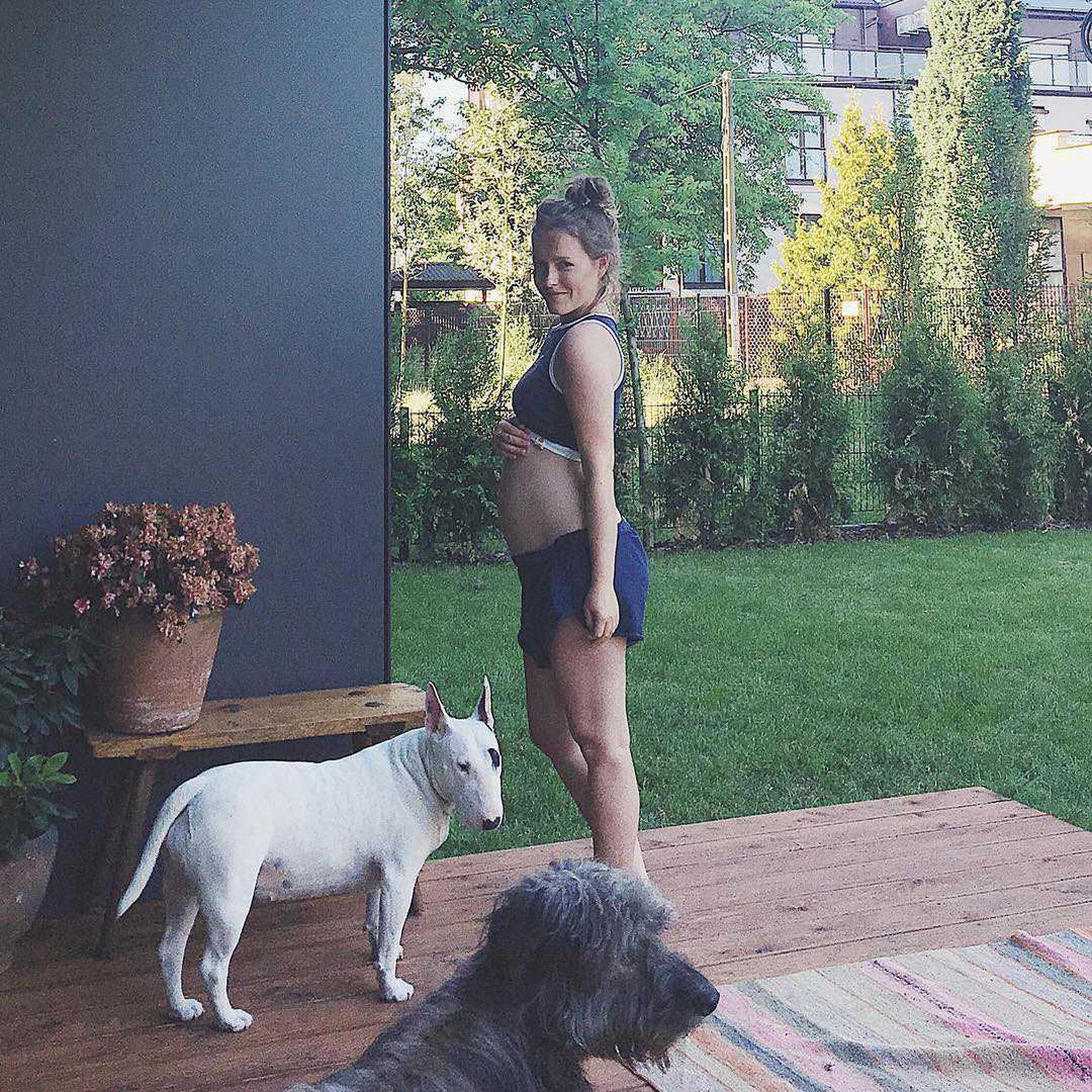 Olga Frycz pokazała swoje zdjęcie z sesji ciążowej