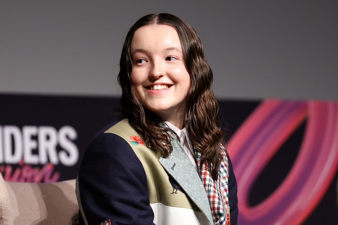 Bella Ramsey opowiada o walce z emetofobią: "Wszystko poza domem było zagrożeniem"