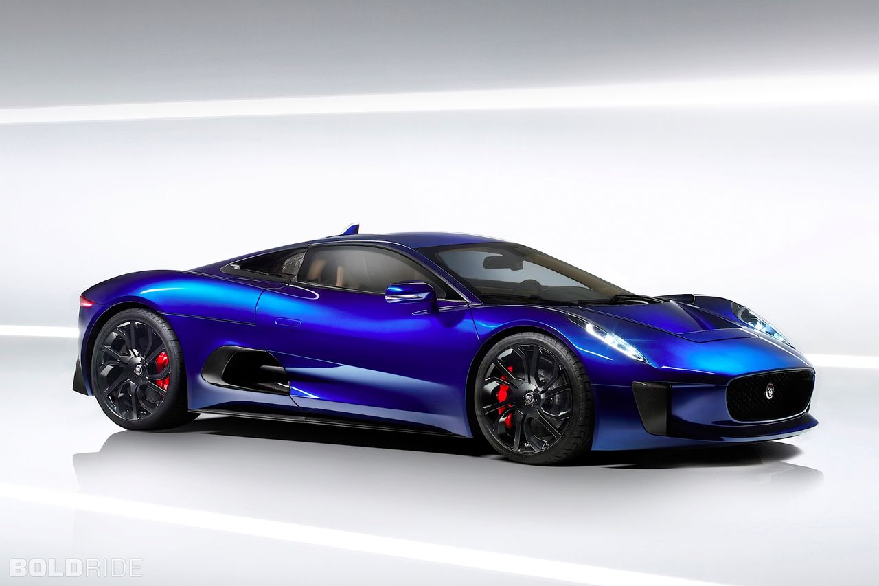 Jaguar CX75 inspirowany był właśnie modelem XJ13