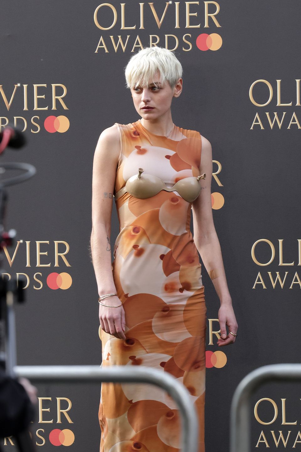 Emma Corrin na Olivier Awards