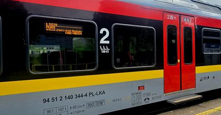Nowe połączenie kolejowe i atrakcje dla mieszkańców. ŁKA obecna na Dniach Historii Płocka