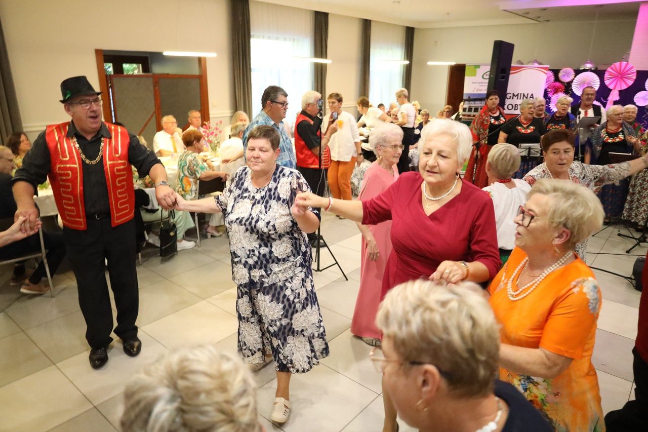 Kobylin: Seniorada, czyli IV Festiwal Piosenki Senioralnej