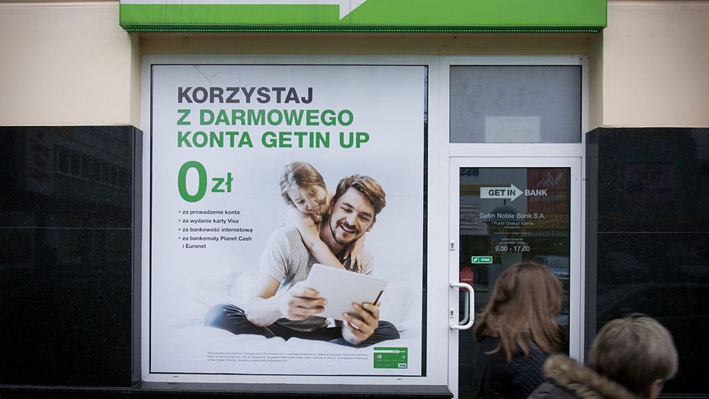 Another Polish bank posts major losses
BYDGOSZCZ, 26 March 2016 - Mid tier lender Getin bank has posted fourth quarter losses in 2015. The bank made major losses in 2015 when it's net profit fell from 360 million zlotys to 44 million zlotys compared to 2014. The bank, owned by billionaire Leszek Czarnecki will announce a more customer focussed setup and further cuts in costs. (Photo by Jaap Arriens/NurPhoto) (Photo by NurPhoto/NurPhoto via Getty Images)
NurPhoto
tradition:CB2, economics:CB2, money:CB2, banking:CB2, religion:CB2, economic issues:CB2, logo:CB2, business:CB2, Easter:CB2, blessing:CB2, street:CB2, traditional style:CB2, Bydgoszcz:CB2, east:CB2, noble:CB2, financing:CB2, bishop:CB1, catholic:CB1, holiday:CB1, polish:CB1, polska:CB2, polen:CB2, financial markets:CB2, font:CB1, nurphoto:CB2, religie:CB2